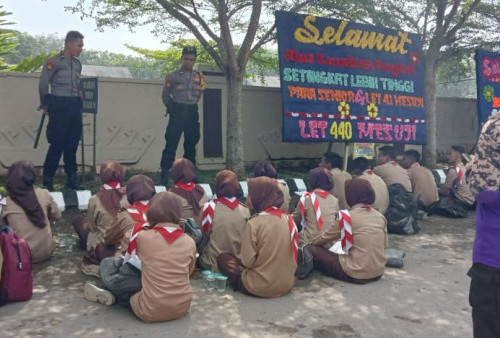 Pelajar SMA dan SMK 'Serbu' Polres Mesuji