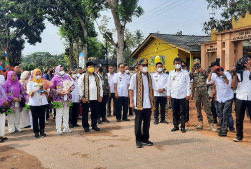 Tim Penilai Lomba Desa Berprestasi Datang ke Desa Braja