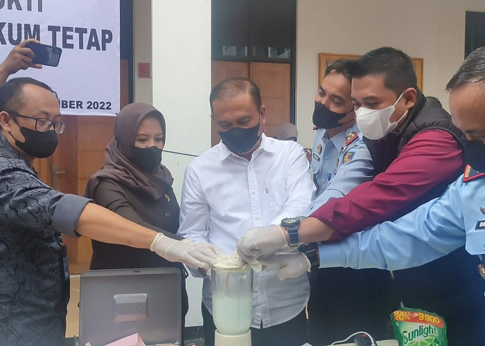 Kejari Tanggamus Musnahkan Barang Bukti, Paling Banyak Dari Kasus Narkoba 