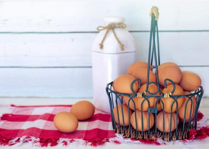 Fact Check: Eating Eggs Can Trigger High Cholesterol