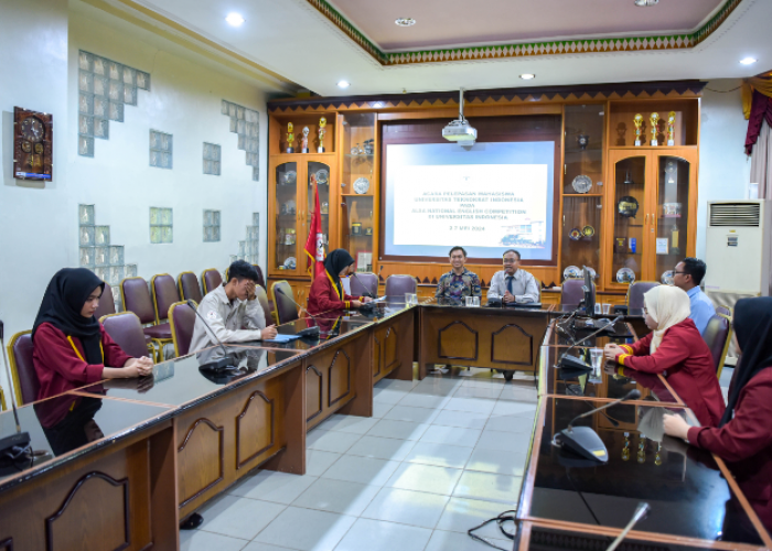 Mahasiswa Sastra Inggris Teknokrat Juara Nasional STIKES Banyuwangi English Competitions 2024.