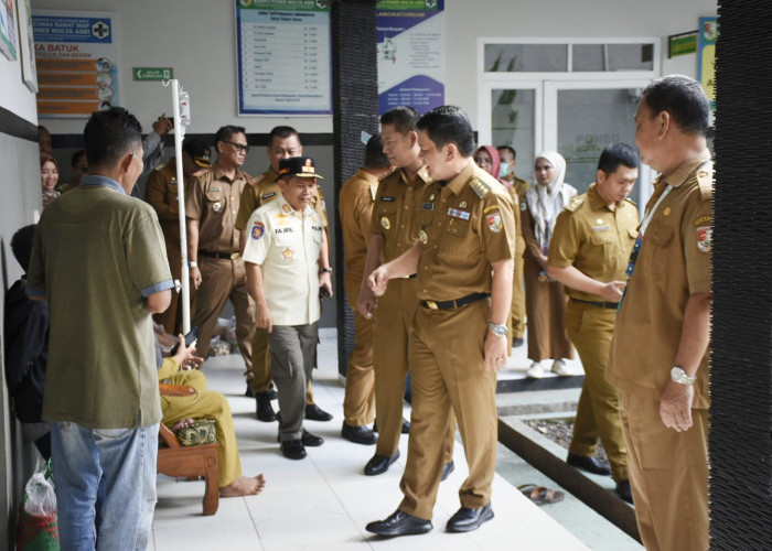 Pastikan Pelayanan Kesehatan, Pj. Bupati Tubaba Tinjau Puskesmas