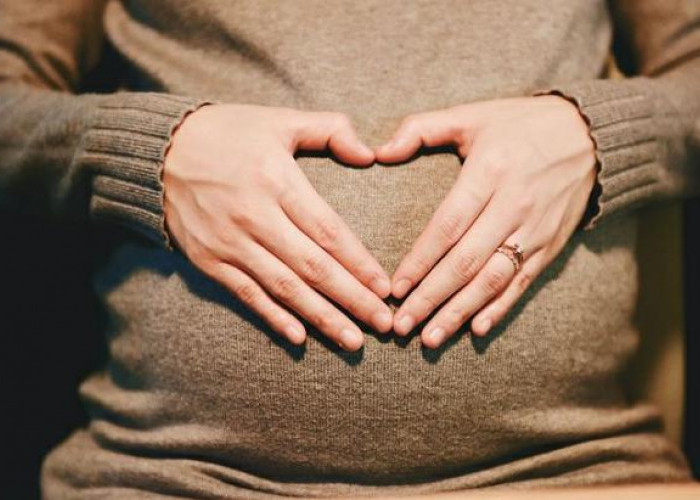 Mengonsumsi Buah Kurma Bantu Jaga Kesehatan Ibu Hamil dan Janin? Simak Penjelasan Berikut