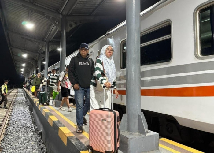 66.172 orang Diperkirakan Mudik Dengan Kereta Api Selama Angkutan Lebaran 2024 