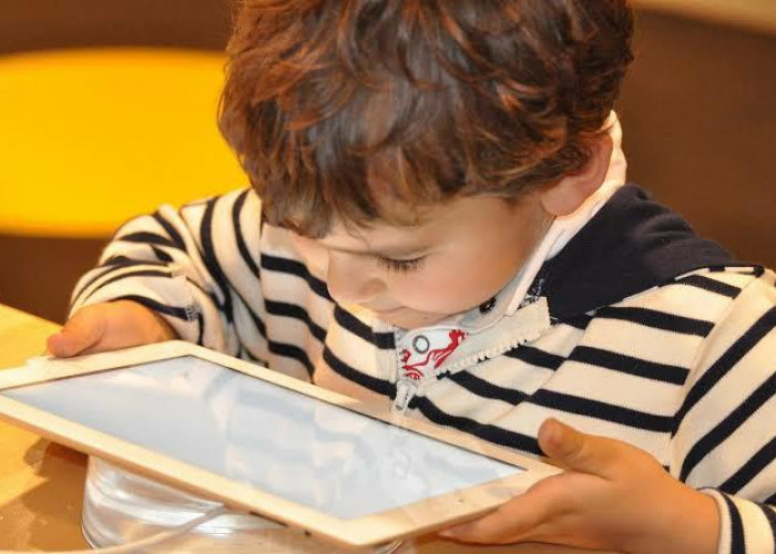 Bisa Merusak Mental, Kenali 5 Tanda Anak Sudah Kecanduan Game Online di HP