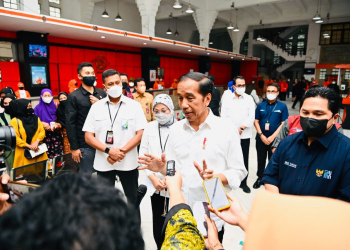 Panggil Pejabat Polri Tanpa Ajudan, Begini Penjelasan Jokowi ke Awak Media