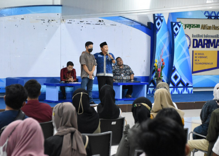 Ditinggal Orangtua Sejak Balita, Penerima Beasiswa KIP Kuliah Kampus The Best Ini Ingin Jadi Programmer