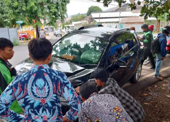 Dalam 3 Hari Terjadi 2 Tragedi Mobil di Bandar Lampung, Kali Ini Mobil LTZ Tabrak Motor Ojol hingga Pohon