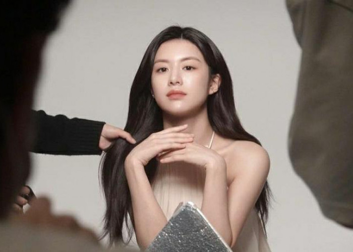 Tidak Perlu Datang ke Salon, Simak Tips Wajah Glowing Ala-Ala Artis Korea