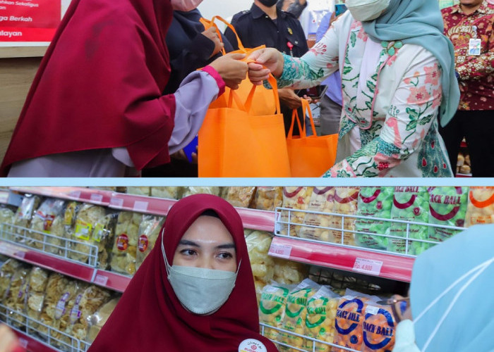 Menaker RI Temui Penerima BSU di Padang