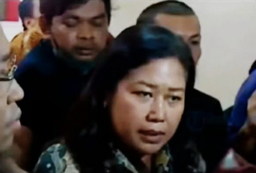 Putri Candrawathi Perdana Muncul Ke Publik, Warganet: Beda Orang Ini!
