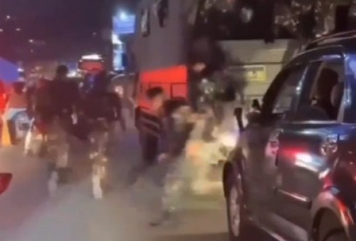 Aksi Main Keroyok Sopir Angkot kepada Anggota TNI Viral, Ternyata yang Dikeroyok Berpangkat Perwira