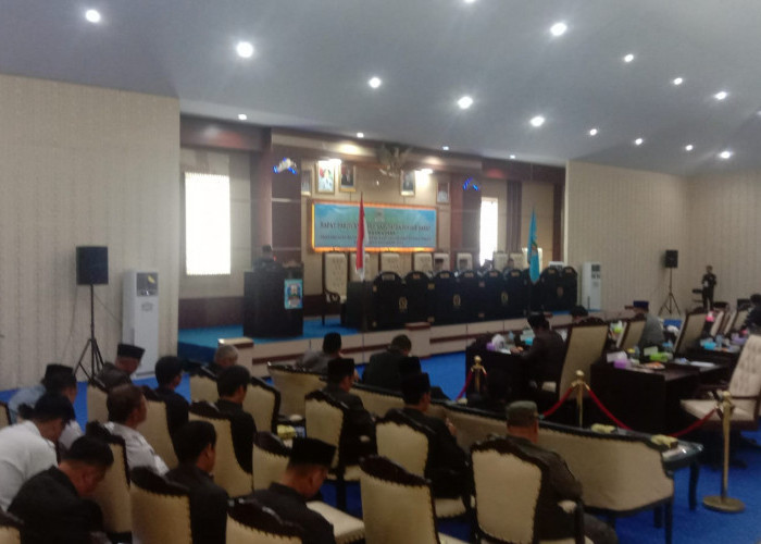 11 Anggota DPRD Pesisir Barat Absen Dalam Paripurna Penyampaian LKPJ Tahun 2023