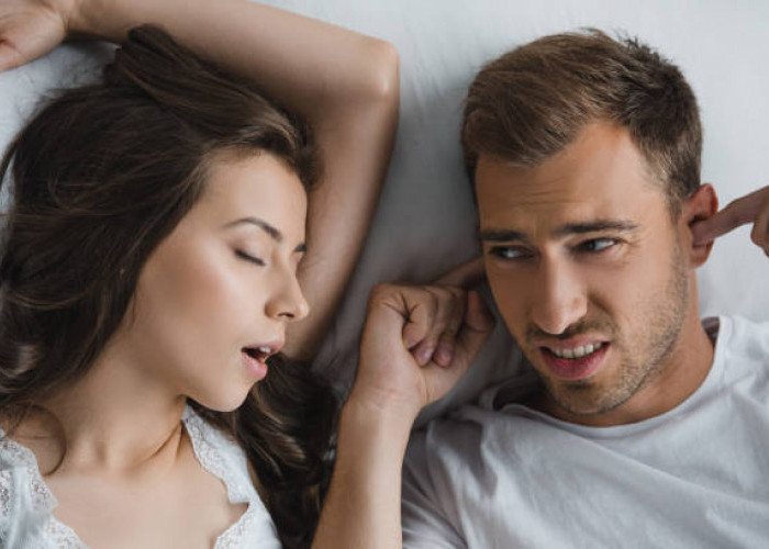 9 Cara Hentikan Kebiasaan Mendengkur Saat Tidur di Malam Hari