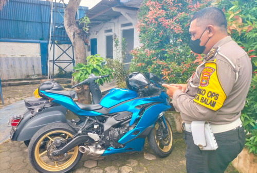 Pemilik Kawasaki ZX250 F yang Viral Ditilang Depan Dealer Minta Maaf, Jadi Itu Permasalahannya..