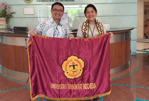 Dosen UTI Dapat Sambutan Hangat di University International College Thailand