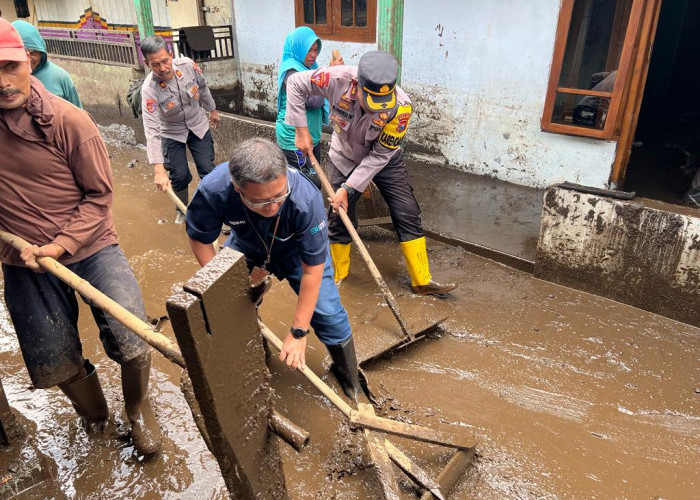 Tanggap Bencana Banjir Ijen Bondowoso, BRI salurkan Bantuan Bagi Warga Terdampak