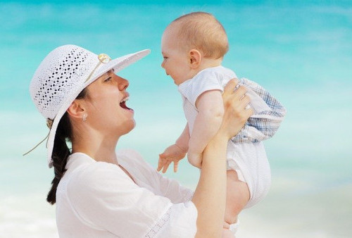 Malam Hari Hidung Bayi Tersumbat? Coba Lima Cara Ini 
