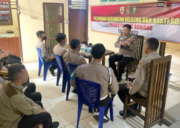 Dokkes Polres Tuba Keliling Polsek Periksa Kesehatan Personel