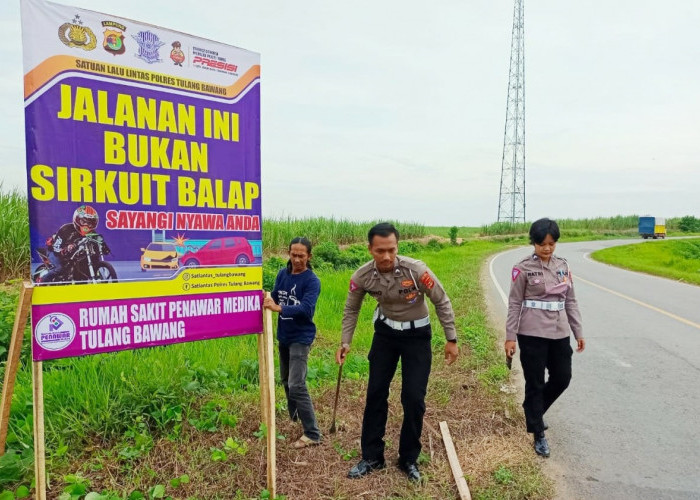 68 Lakalantas Terjadi Sejak Januari, Polres Tulang Bawang Pasang Banner Imbauan