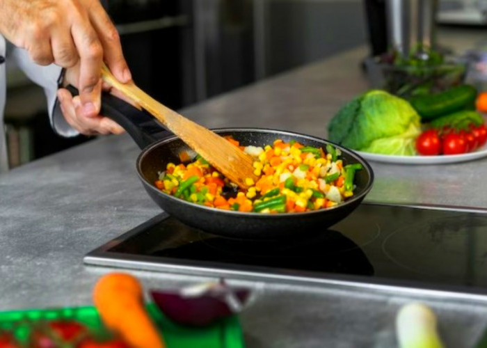 Hukum Mencicipi Masakan saat Puasa, Bisa Bikin Batal atau Tidak?