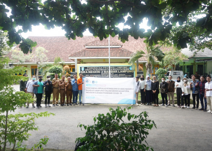 Tim Dosen ITERA Sosialisasi Penerapan Aplikasi Konseling di SMAN 2 Bandar Lampung 