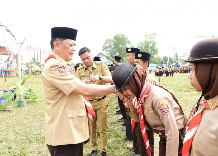 Pj. Bupati Firsada Pimpin Apel Besar Peringati Hari Pramuka ke-62