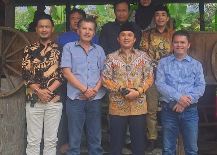 Tindaklanjuti Surat Tugas, Parosil Konsolidasi dengan Pengurus PAN Lampung Barat