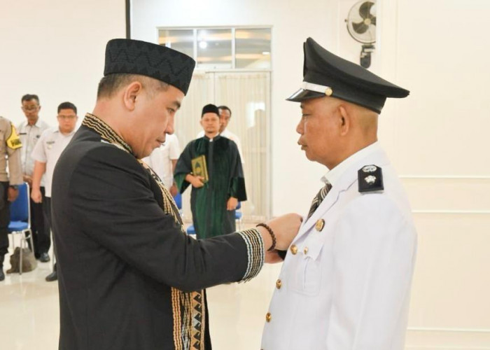 Lantik Pj. Kepala Desa Dantar, Bupati Pesawaran Tekankan Sikap Terbuka Juga Ajakan Ciptakan Suasana Kondusif