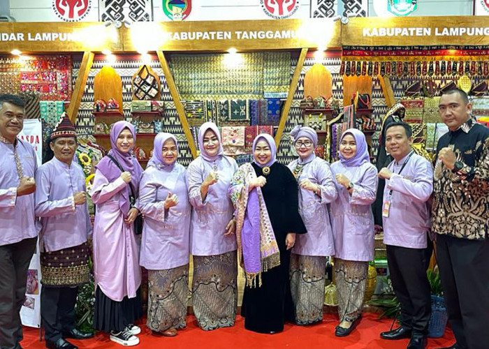 Ikut Inacraft 2024, Dekranasda Tanggamus Tampilkan Kerajinan Berkualitas, Murah dan Mengikuti Tren 
