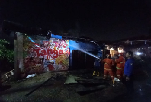 Toko Grosir Terbakar di Rajabasa, Belum Diketahui Penyebabnya