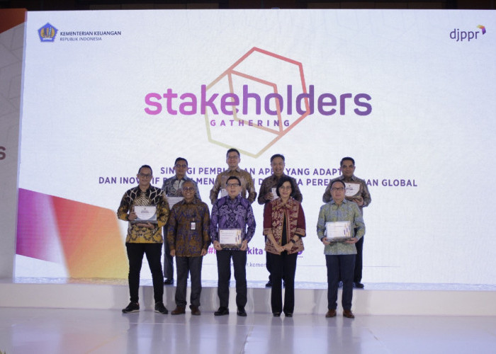 Torehkan Kinerja Terbaik Serap SBN, BRI Kantongi Penghargaan Dealer Utama Terbaik 5 Tahun Beruntun