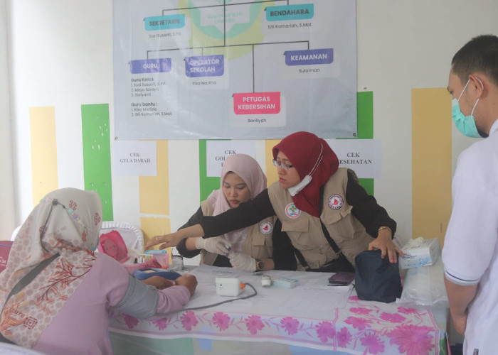 Semarak Ramadhan, RSUDAM Adakan Bakti Sosial