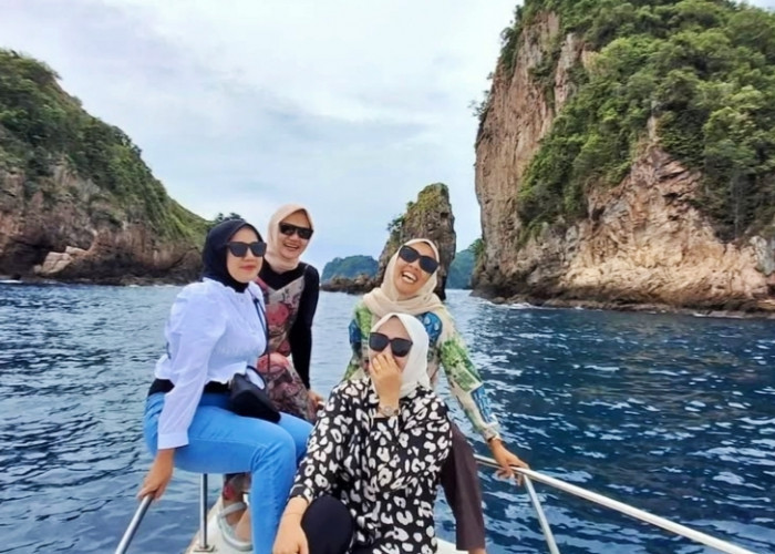 Pulau Wayang, Wisata Lampung Vibes nya Bak Phuket Thailand hingga Raja Ampat Papua Barat 