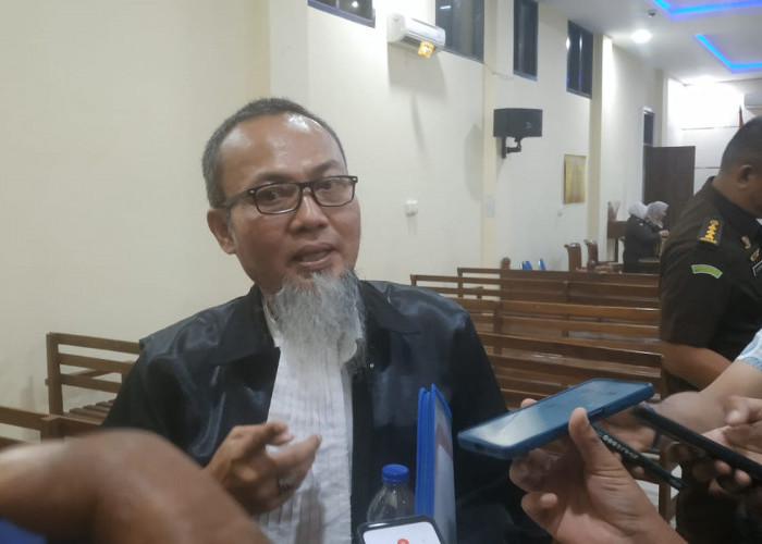 Pengacara Beber Alasan Terdakwa Mark Up Tukin Pegawai Kejari, Lah Anak Yatim Jadi 'Tameng'?
