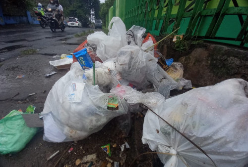 TUMPUKAN SAMPAH