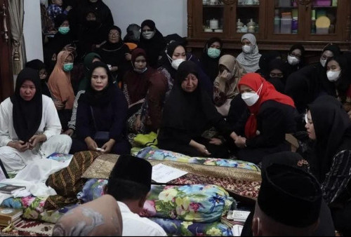 Dikabarkan Wafat Lantaran Sakit Lambung, Almarhum Syamsul Rahman Sempat Curhat ke Wali Kota Eva Dwiana