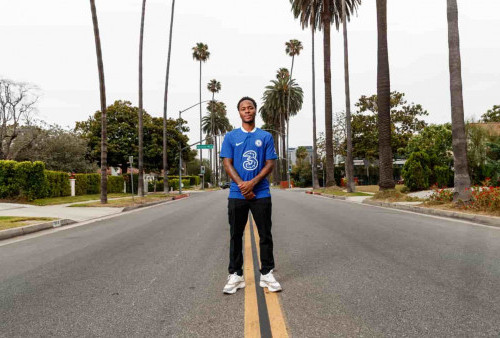 Raheem Sterling Resmi Gabung Chelsea