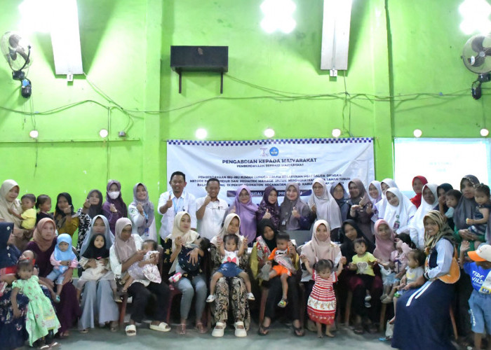 Pengabdian Masyarakat, Dosen-Mahasiswa Universitas Aisyah Pringsewu Lampung Beri Pelatihan Pijat Balita 