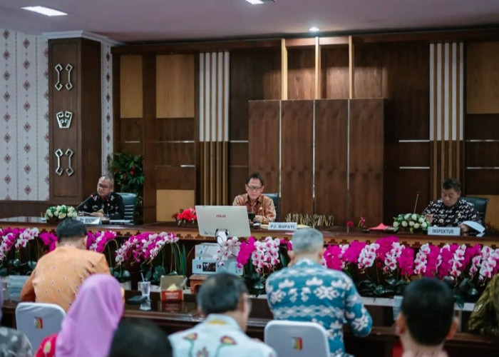 Bahas Agenda Penting Bulan November, Pj Bupati Tulang Bawang Qudrotul Ikhwan Kumpulkan Pejabat