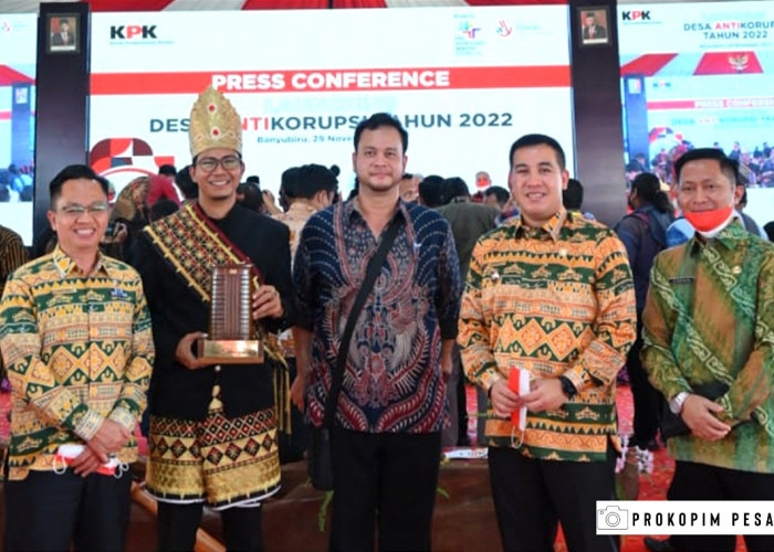 Diundang KPK, Bupati Pesawaran Terima Ini 