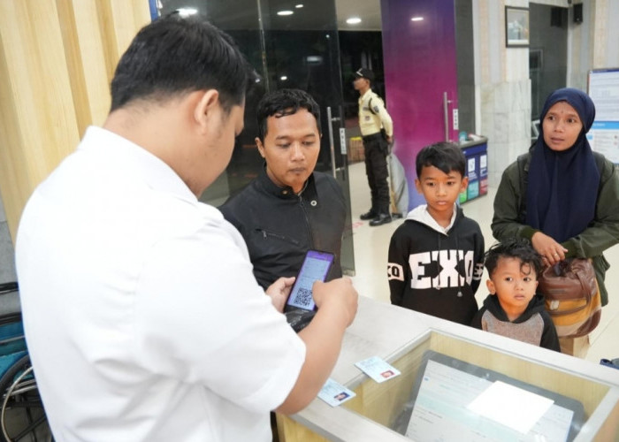 Dalam 10 Hari, 15 Pelanggan Tertinggal Kereta Api Dan 12 Penumpang Gagal Berangkat Gunakan Kereta Api 