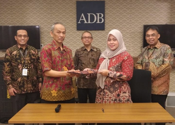 Unila Terima Donasi Peralatan Medis dari ADB