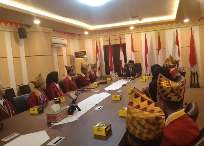 Pj Gubernur Lampung Puji Aksi Santun Mahasiswa Teknokrat Sampaikan Aspirasi