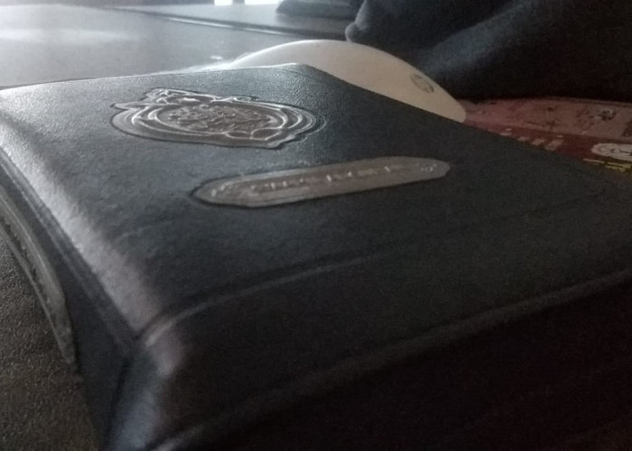 Temukan Al Quran Berusia 253 Tahun, Kolektor Buku Antik Ini Kaget Saat Buka Halaman Pertama 