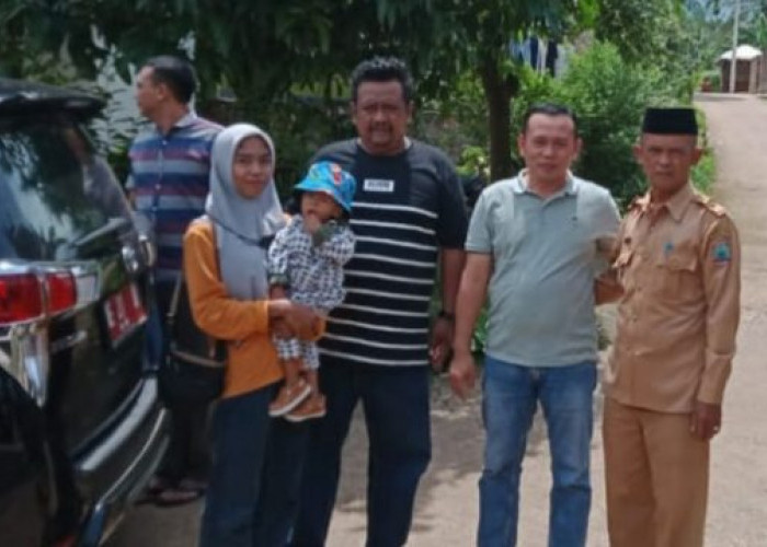 Wakil Ketua I DPRD Lamsel Fasilitasi Penderita Jantung Bocor