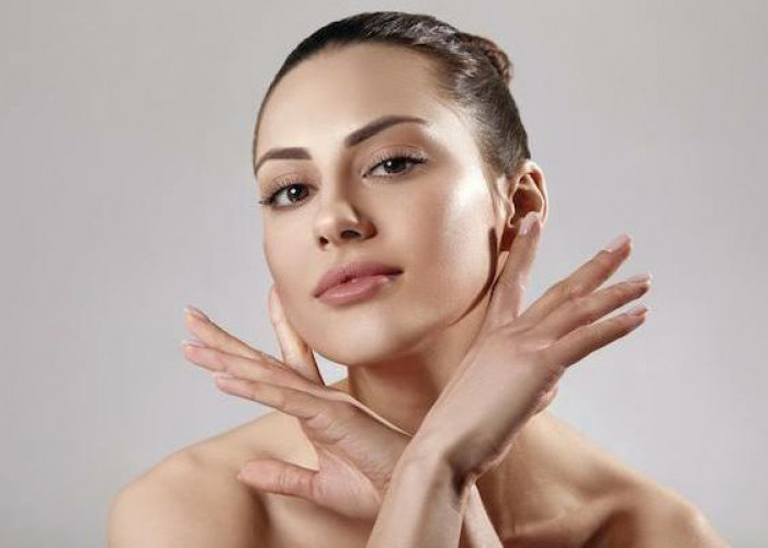 Cara Menghilangkan Flek Hitam di Wajah Dengan Air Mawar, Gunakan Sebelum Tidur Wajah Glowing Terjaga  