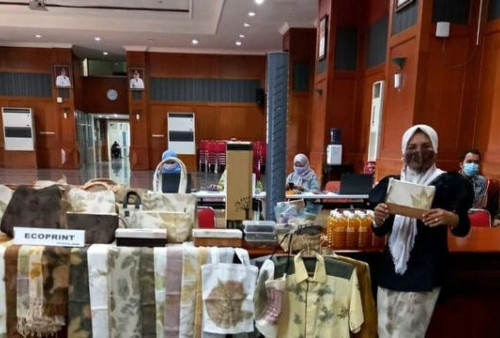 Pengusaha Perempuan Binaan BRI, Dulang Untung dari Usaha Ecoprint