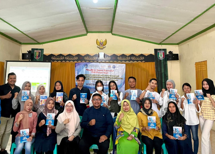 PKM di Pekon Wisata Lugusari, Tim Dosen Umpri Lampung Latih Komunikasi Bahasa Inggris dan Digital Marketing   