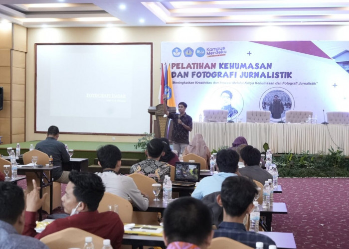 Subbagian Humas Asah Keterampilan Tenaga Kependidikan Bidang Kehumasan dan Fotografi